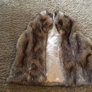 Girls’ furry vest